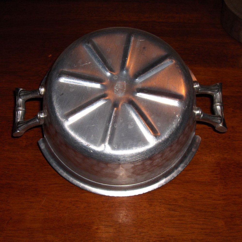 Everlast Hand Formed Design Aluminum Cookware - Picture 4 of 12